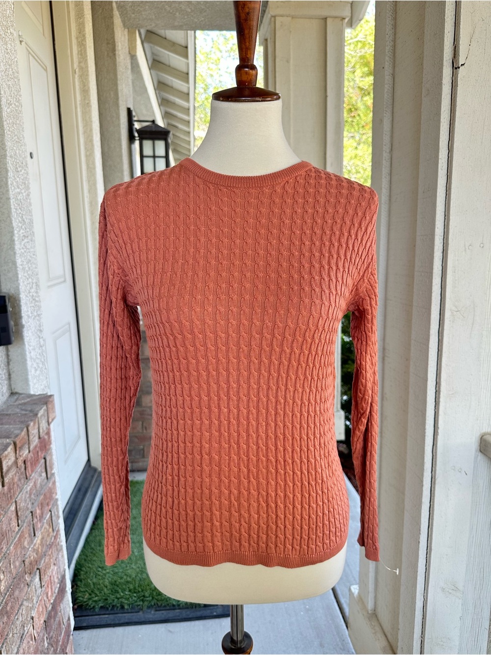 Vintage Silk Women's Coral Cable knit Sweater